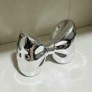 Silver Bow Shaped Statue Decor